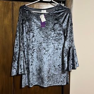 Silky velour long top with bell sleeves